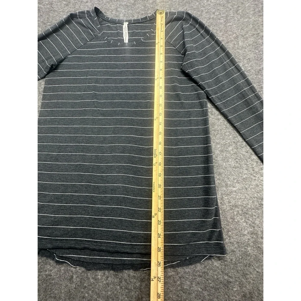 Lululemon Long‎ Sleeve Tee Emerald Modern striped  Yoga Run Size 6